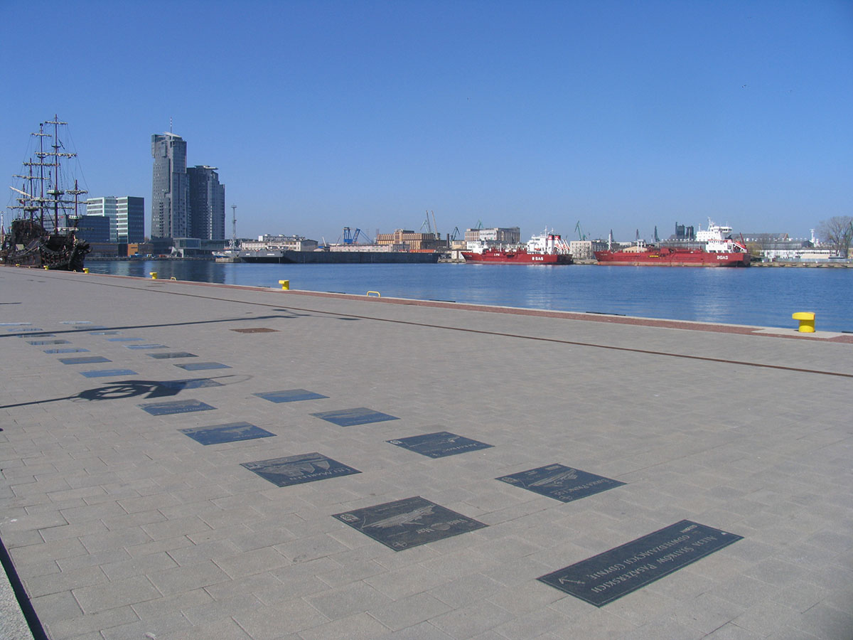 Avenue of ships - Gdynia